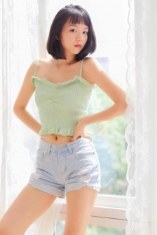 和寂寞妇女的邻居在线观看